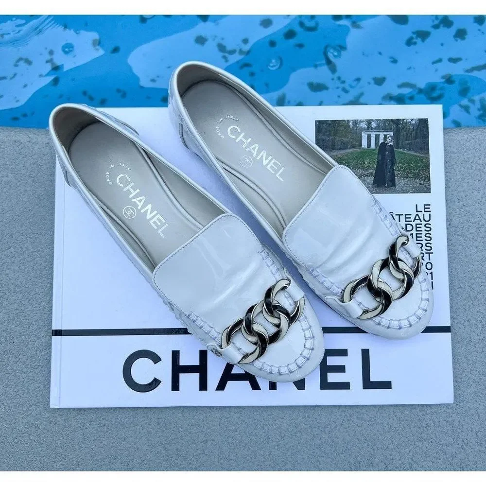 Authentic CHANEL Mocassin White Chain Link Leather CC Logo Loafers Size IT37 - Picture 4 of 14